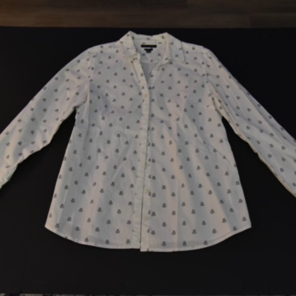 Tommy button up